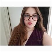 Soy Irene  una estudiante de la carrera de química en la ucm, que ama la ciencia y sobretodo enseñar ( mi media es de 10 )